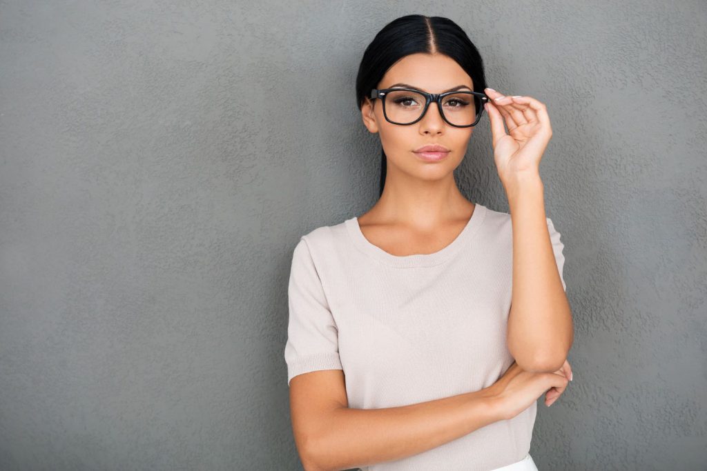 Okulary to nie tylko narzędzie poprawiające wzrok, ale również modny dodatek, który może podkreślić nasz styl i osobowość